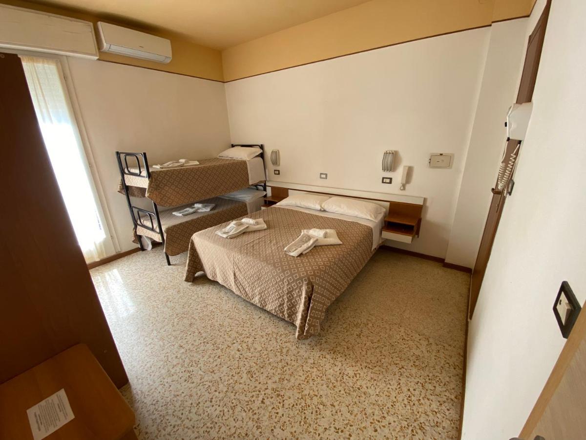 Nanni Garni Bed & Breakfast 2*