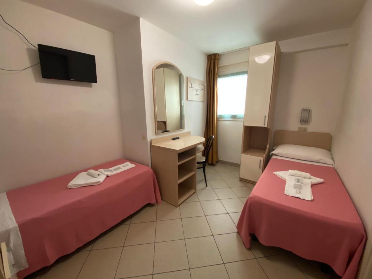 Nanni Garni Bed & Breakfast 2*